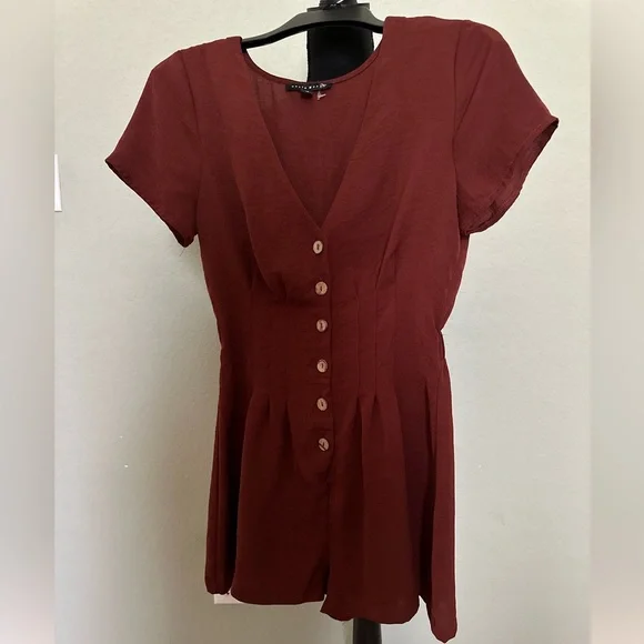 Haute‎ Monde Maroon Jumper V-Neck Seamless Short Sleeves  M Size Medium. NWOT - Picture 3 of 14